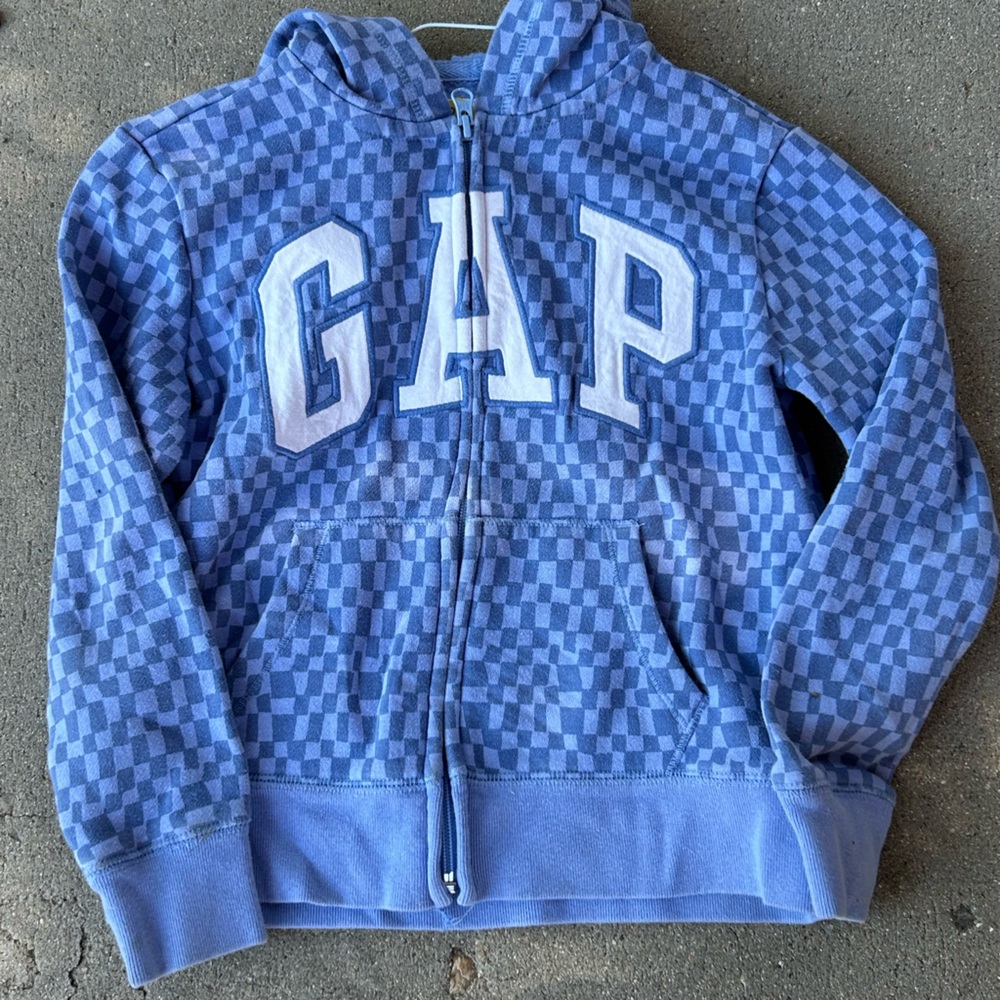 Kids gap m (8) zip up jacket. Blue and white checked. Good used condition.